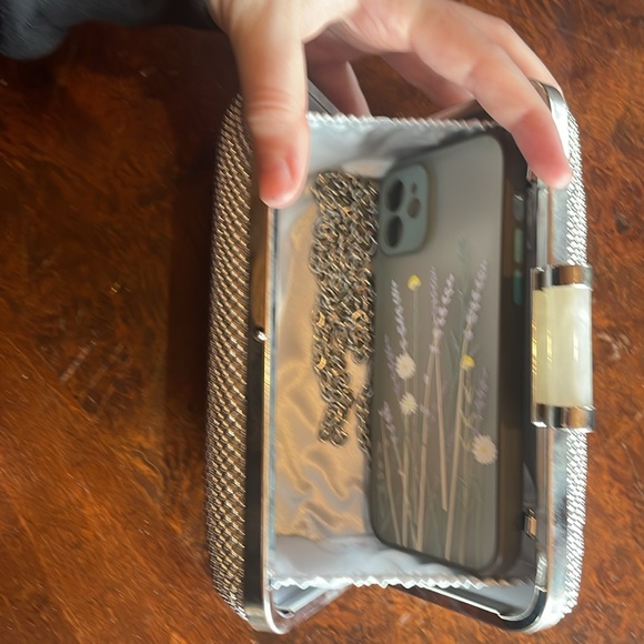 Jessica McClintock Silver Mesh Clutch - Picture 7 of 7